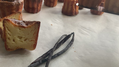 6 Canelé de Bordeaux